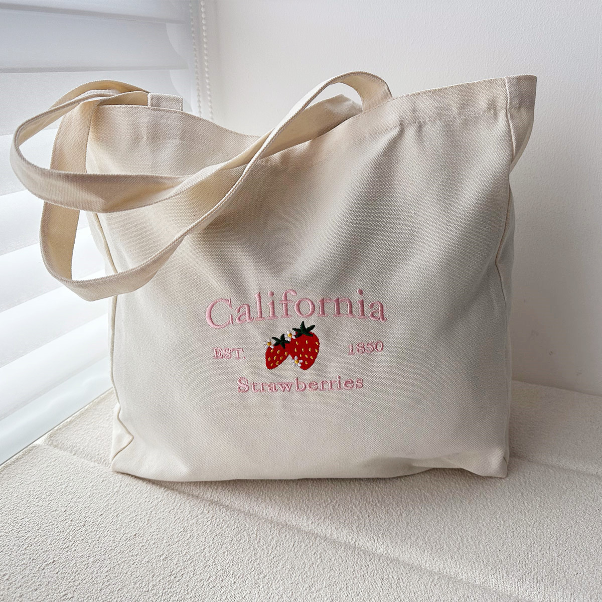 Women Bags Ck - California EST.1850 Strawberries Vintage Embroidered Women