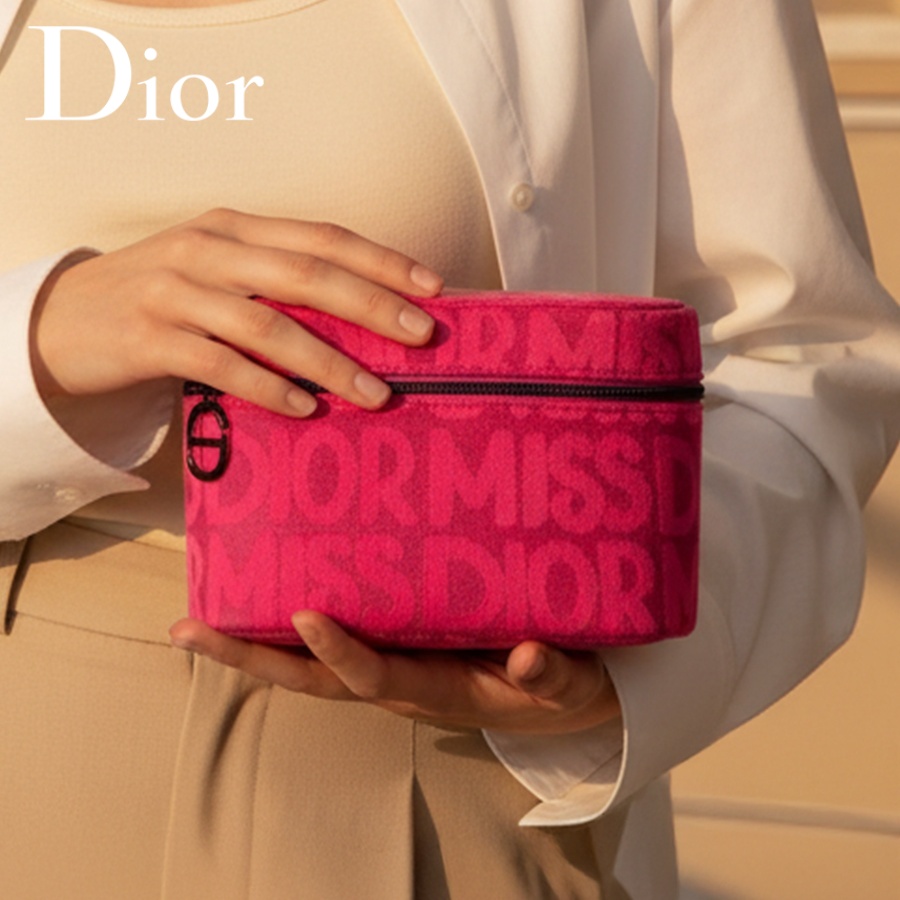 Dior’s Bag Pink Cosmetic Bag F - огляд і ціна Women Bags Dior