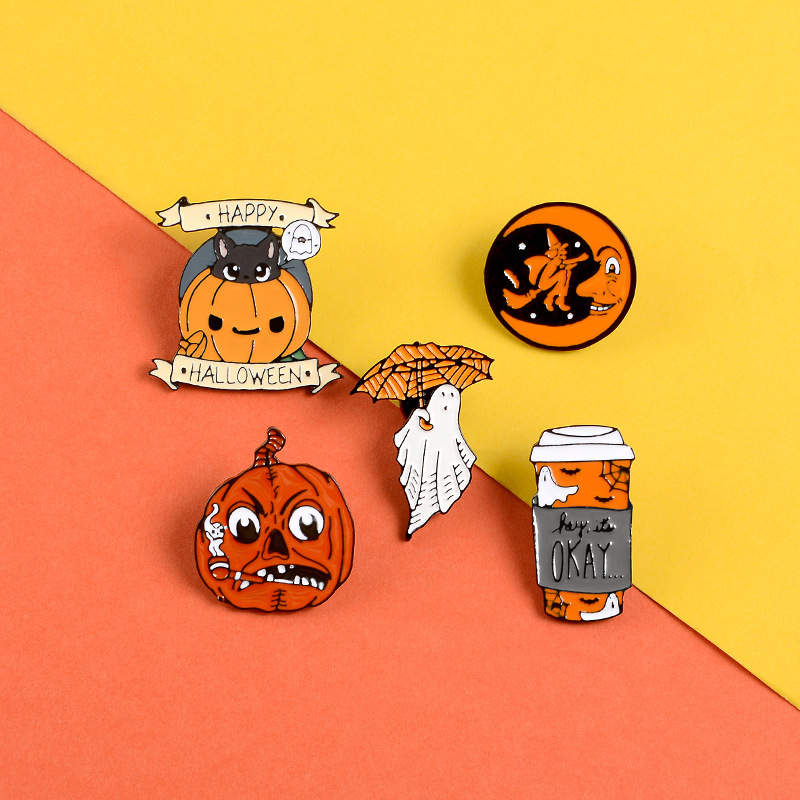 Happy Halloween Enamel Pin Tri - огляд і ціна Women Bags Jeans