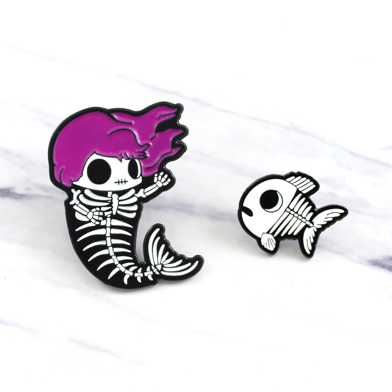 Happy Halloween Enamel Pin Tri - огляд і ціна Women Bags Jeans