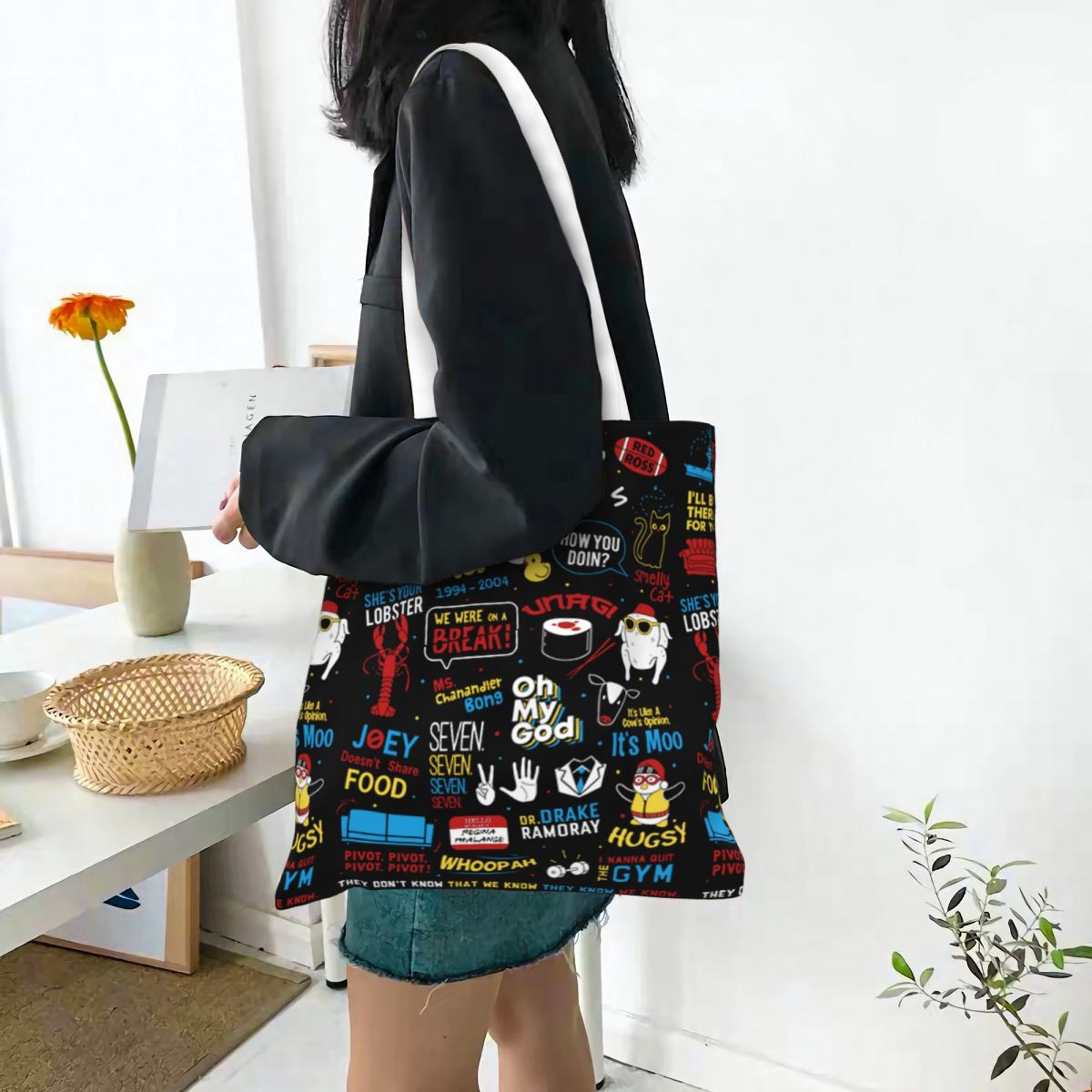 Friends Reunion TV Shows Tote  - огляд і ціна Women Bags Ross