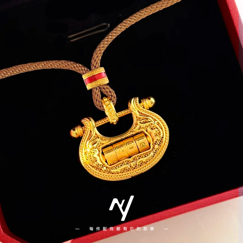Vietnam sand gold can turn hol - огляд і ціна Women Bags Vietnam